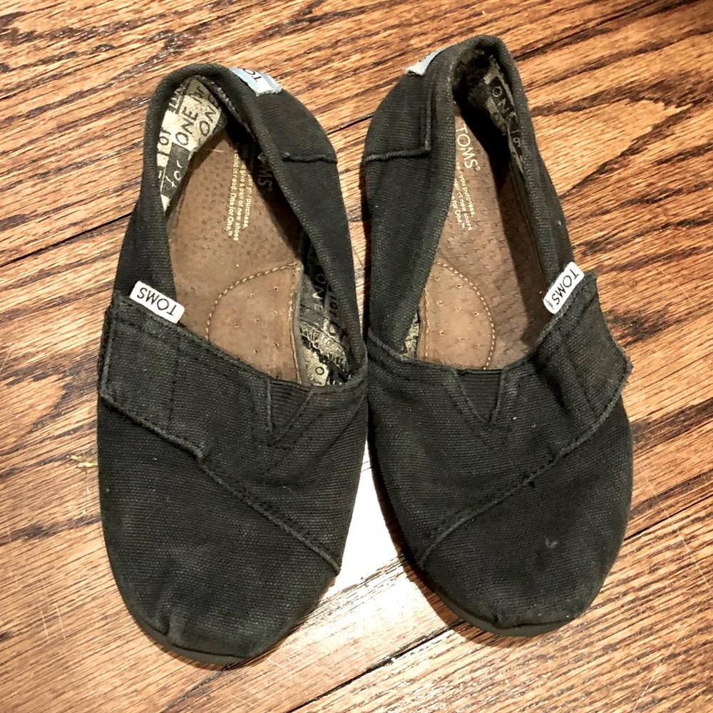 TOMS Tiny Black Alpargata. Toddler Size 11.